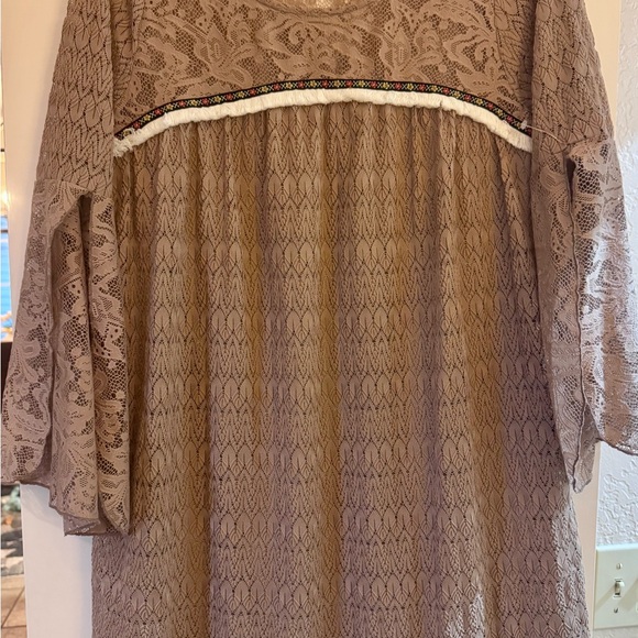 UMGEE- LOOK AT ME!!! I’m SO CUTE!! Elegant Lace Dress in Tan - Picture 2 of 10